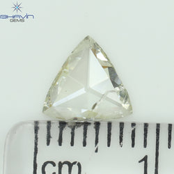 0.12 CT トライアングル シェイプ ナチュラル ダイヤモンド グリーン カラー SI2 クラリティ (3.44 MM)