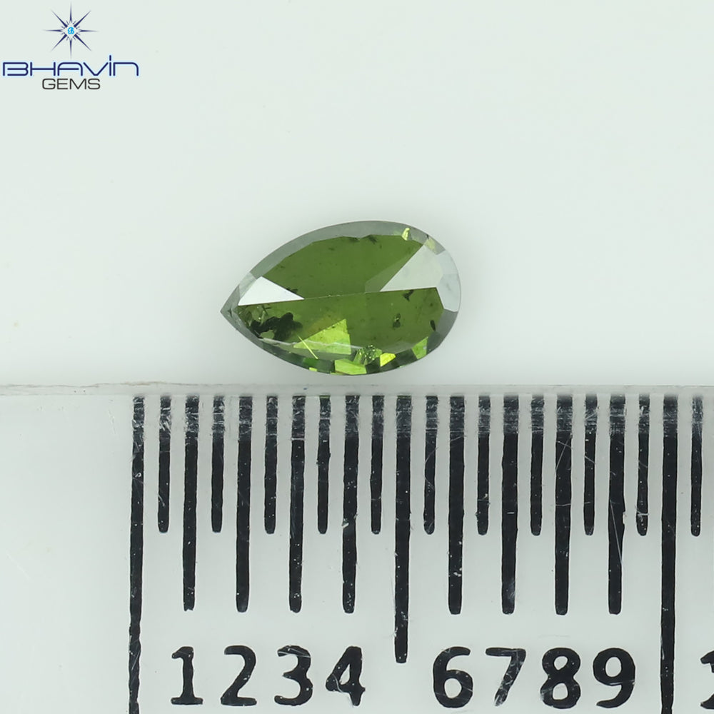 0.18 CT、ペアー ダイヤモンド、グリーン カラー、クラリティ I1