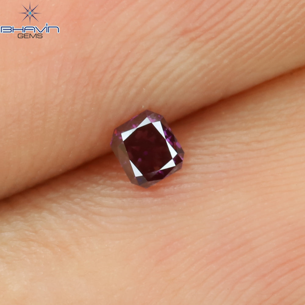 0.07 CT Radiant Diamond Pink Color Natural Diamond Clarity SI1 (2.45 MM)