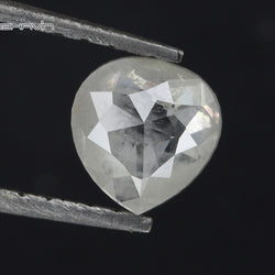 0.61 CT ハートシェイプ ナチュラル ルース ダイヤモンド ソルト アンド ペッパー カラー I3 クラリティ (5.47 MM)