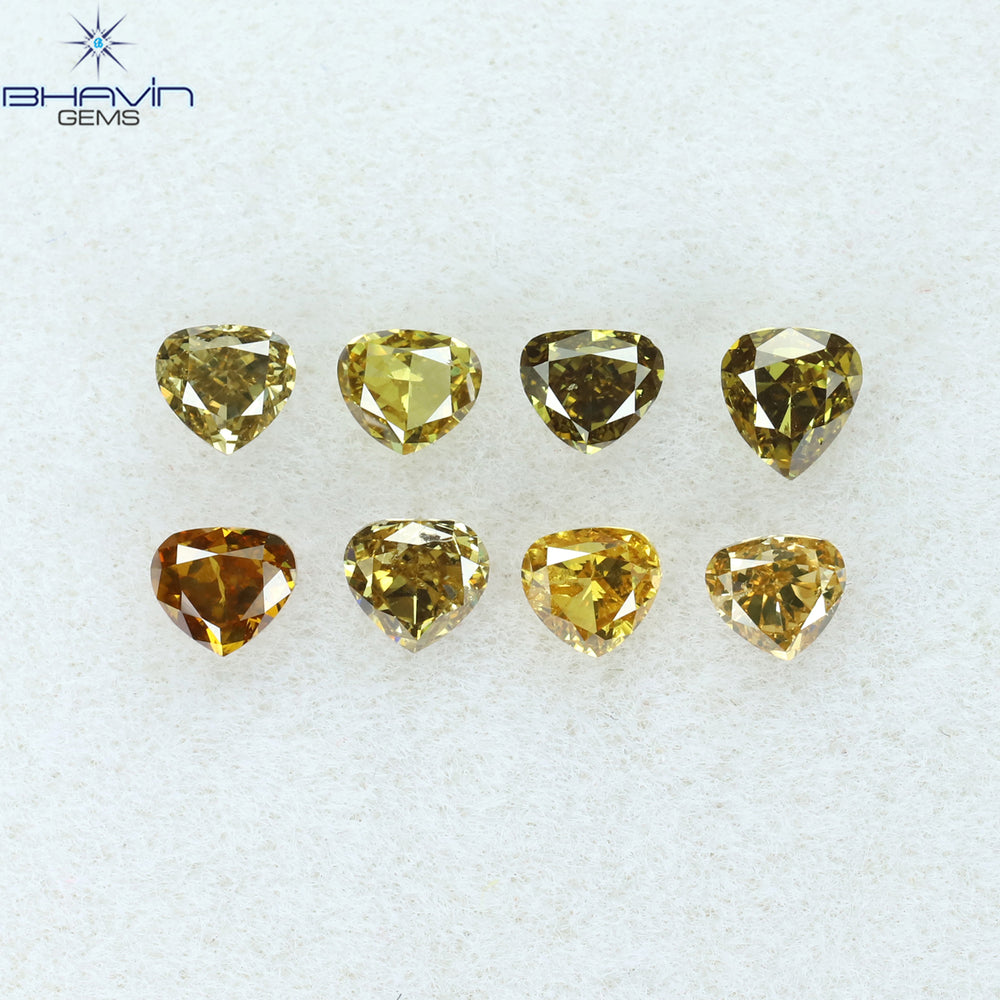 0.84 CT/8 Pcs Heart Shape Natural Diamond Mix Color SI Clarity (3.20 MM)