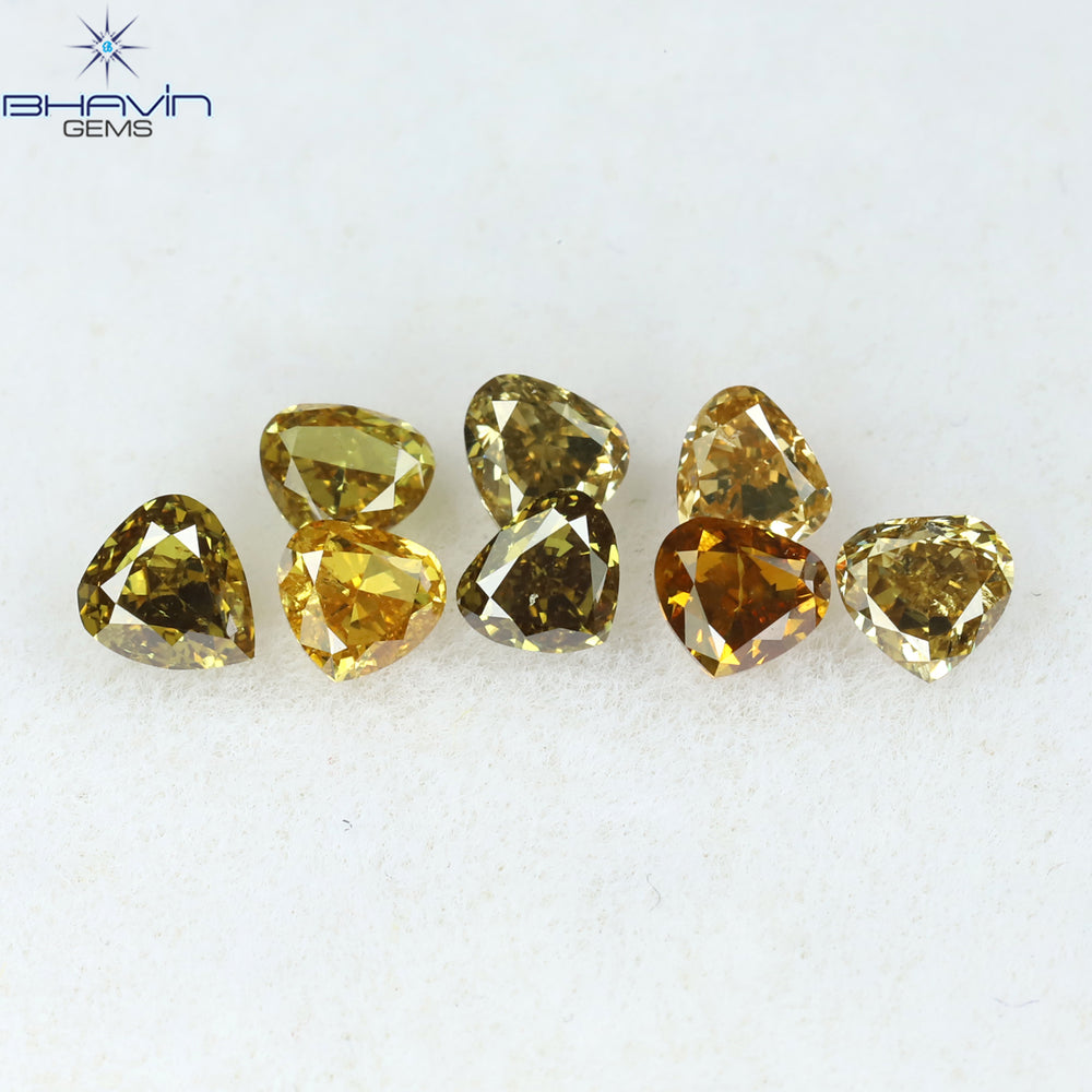 0.84 CT/8 Pcs Heart Shape Natural Diamond Mix Color SI Clarity (3.20 MM)