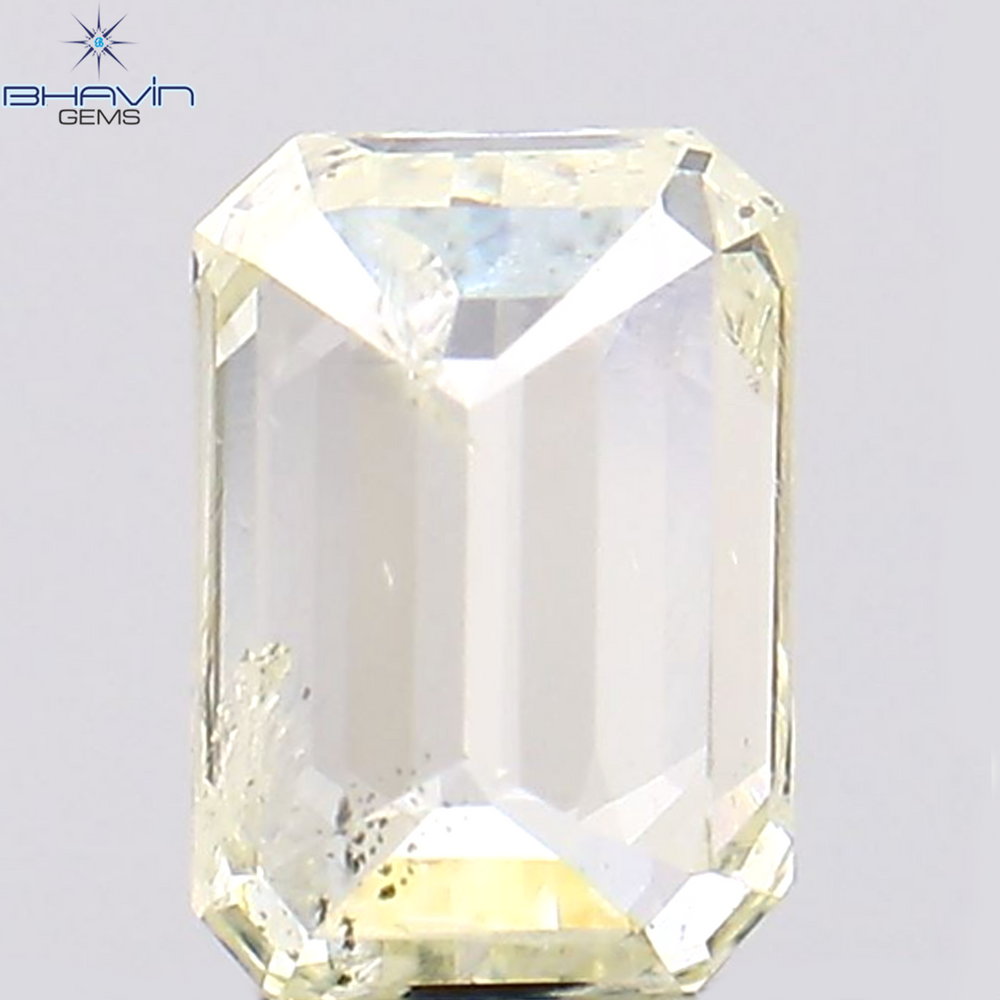 0.31 CT エメラルド シェイプ ナチュラル ダイヤモンド イエロー カラー I1 クラリティ (4.67 MM)