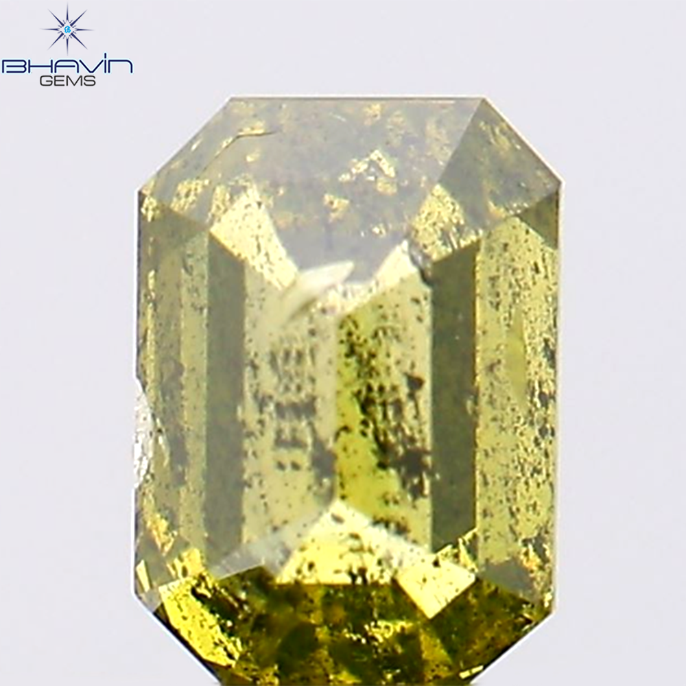 0.69 CT エメラルド シェイプ ナチュラル ダイヤモンド 強化グリーン カラー I1 クラリティ (5.70 MM)