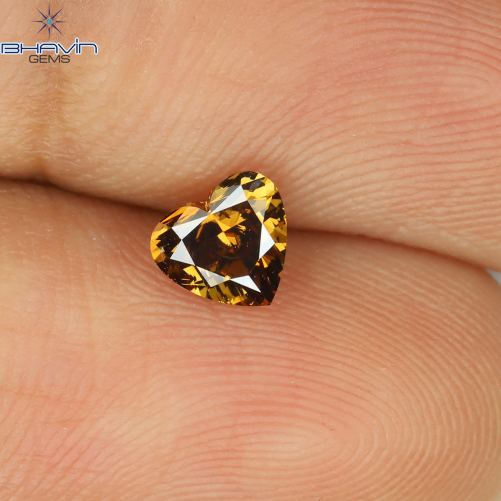 0.50 CT Heart Shape Natural Diamond Red Color VS2 Clarity (4.88 MM)
