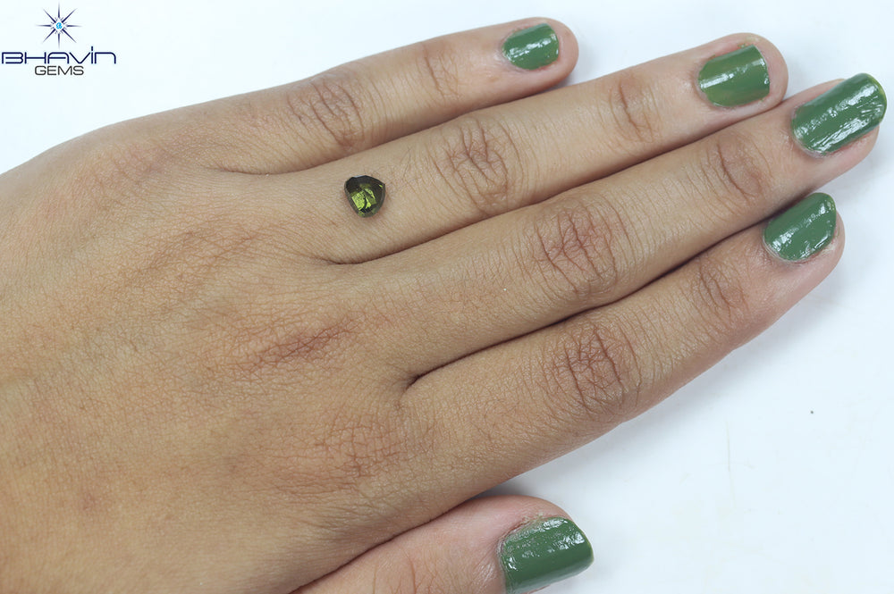 1.03 CT Heart Shape Natural Diamond Enhanced Green Color I1 Clarity (6.42 MM)