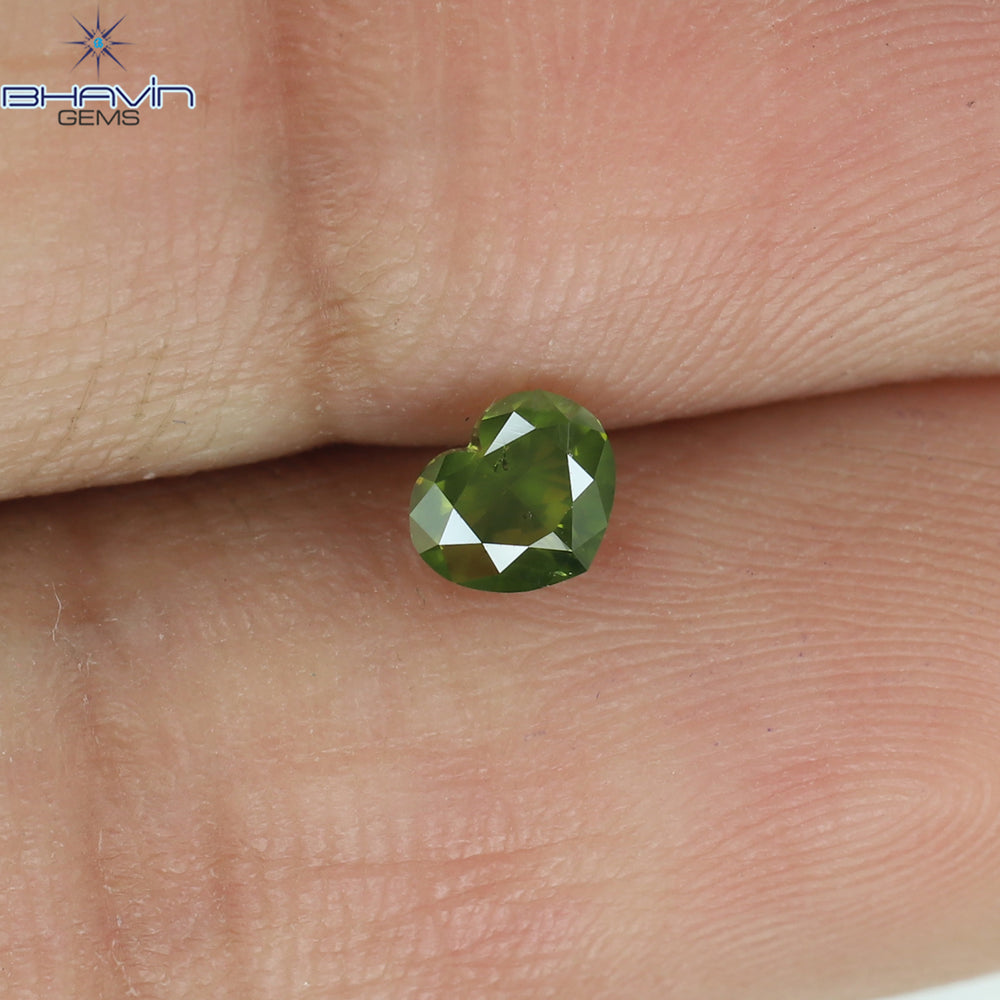 0.31 CT Heart Shape Natural Diamond Green Color SI2 Clarity (4.33 MM)