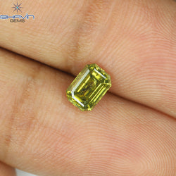 0.69 CT エメラルド シェイプ ナチュラル ダイヤモンド 強化グリーン カラー I1 クラリティ (5.70 MM)