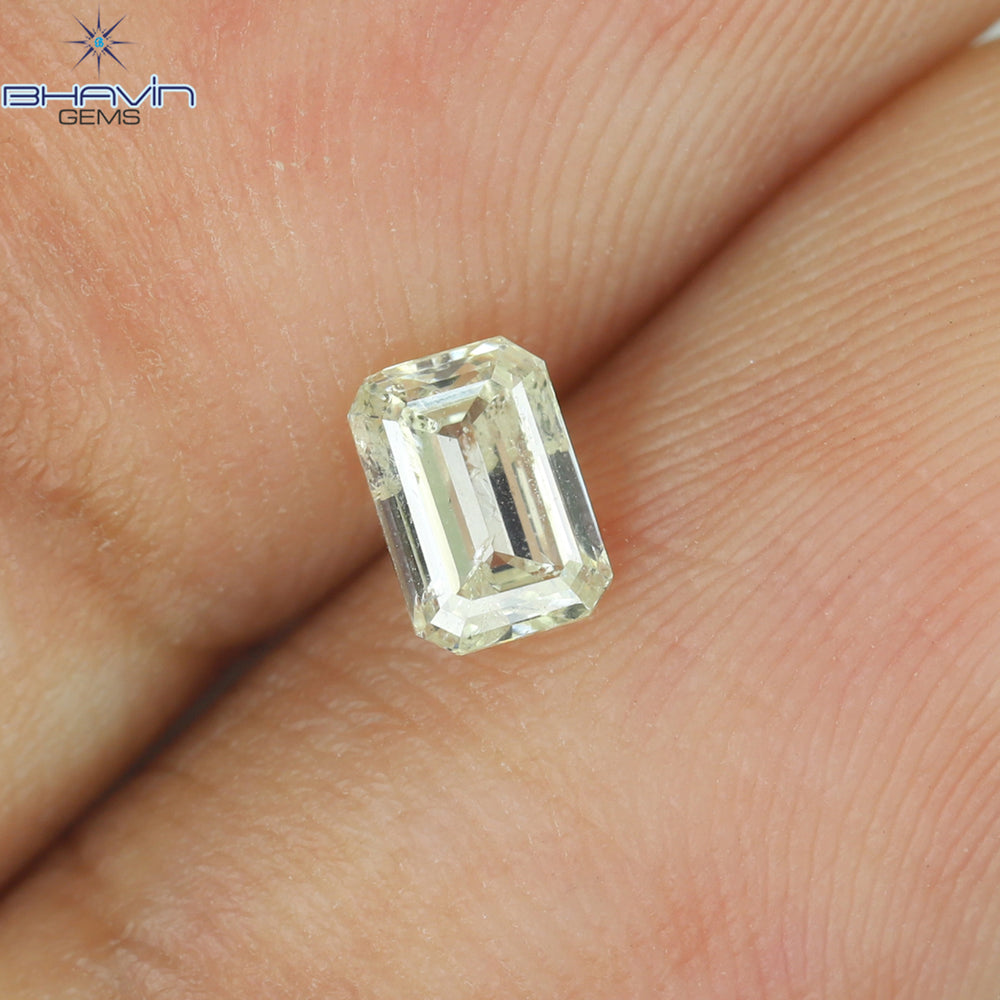0.31 CT エメラルド シェイプ ナチュラル ダイヤモンド イエロー カラー I1 クラリティ (4.67 MM)