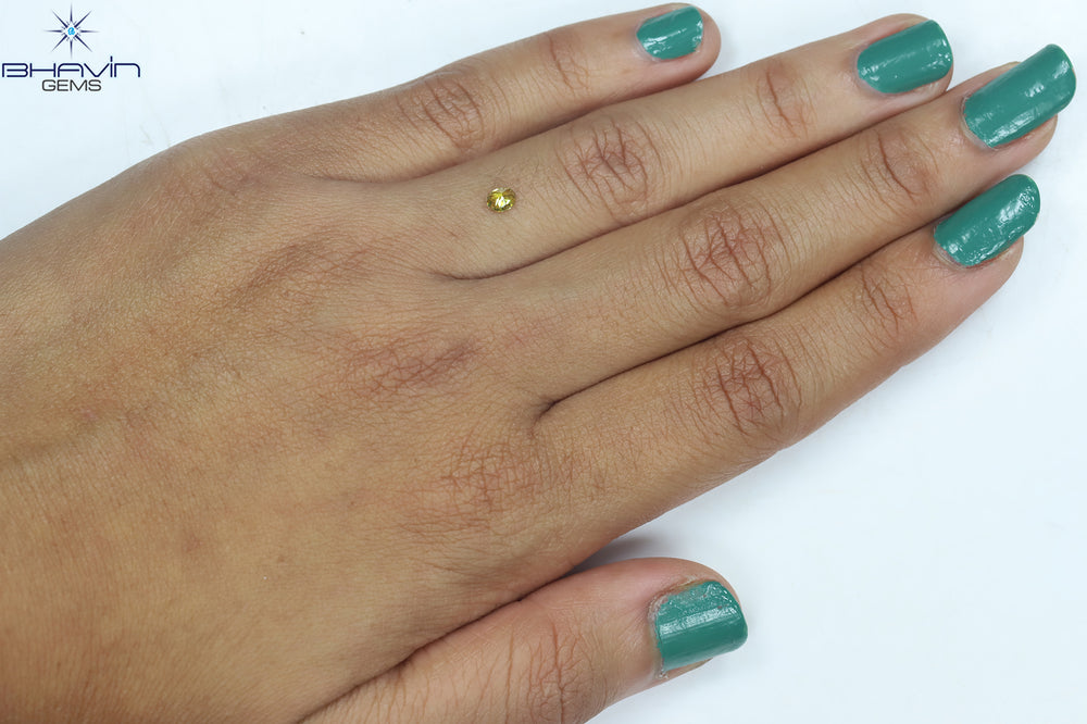 0.19 CT Oval Shape Natural Diamond Orange Color VS2 Clarity (3.85 MM)