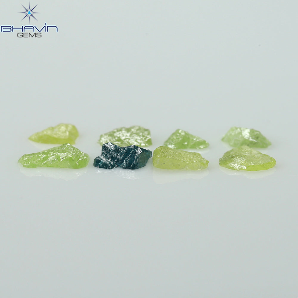 0.72 CT/8 PCS Rough Shape Enhanced Mix Color Natural Diamond I3 Clarity (4.70 MM)