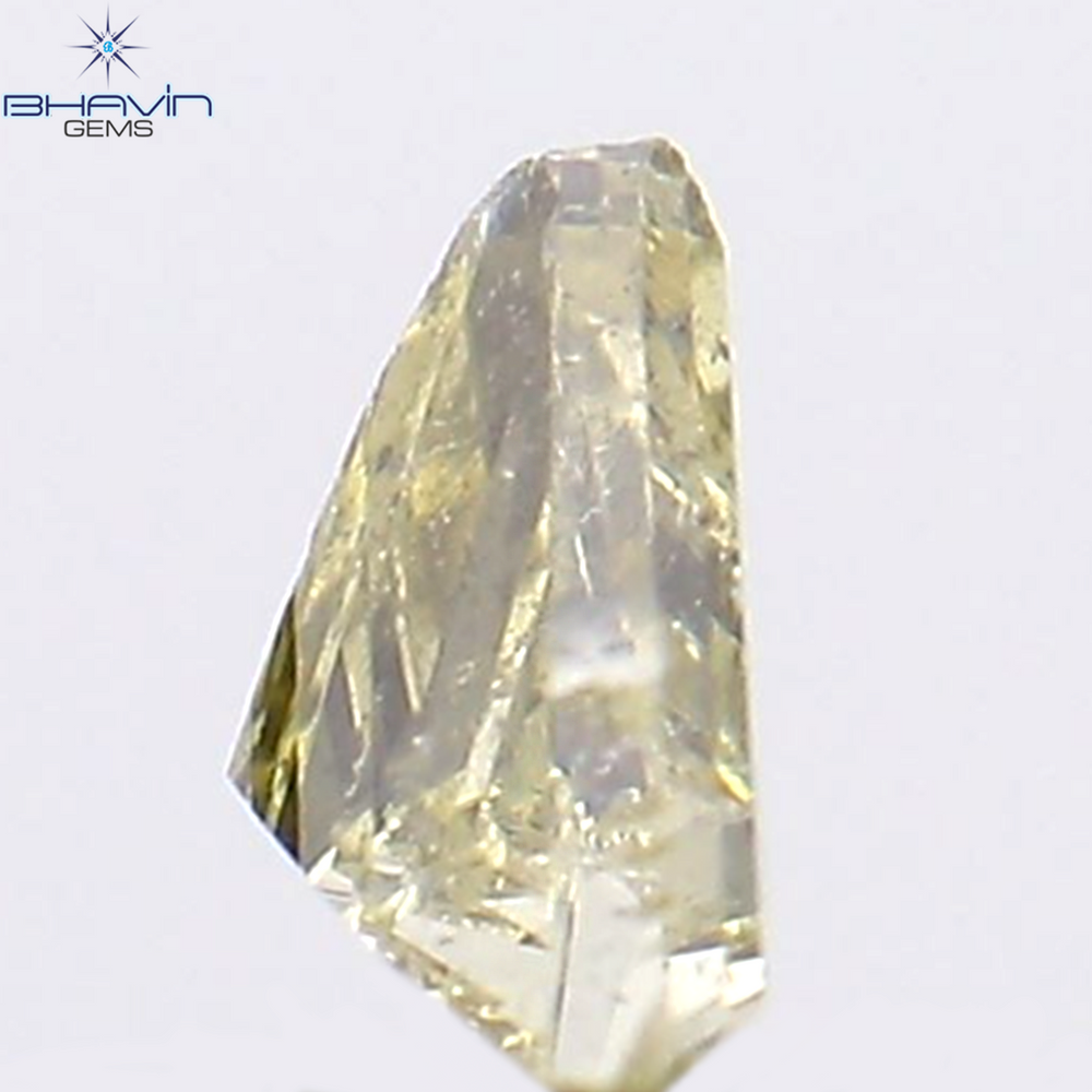 0.12 CT トライアングル シェイプ ナチュラル ダイヤモンド グリーン カラー SI2 クラリティ (3.44 MM)