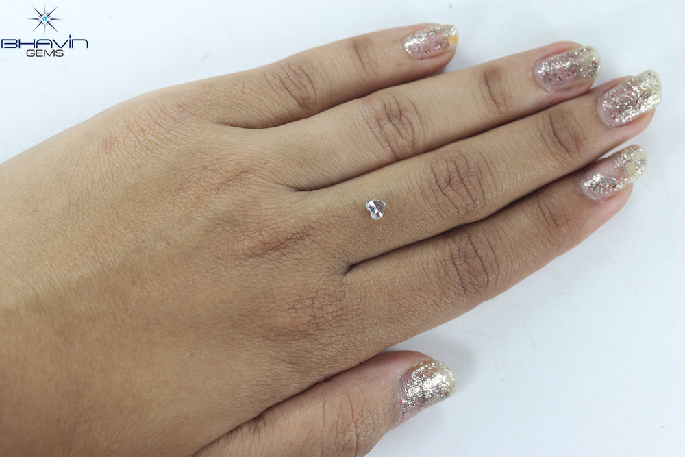0.39 CT, Heart Diamond, Greenish Blue Color, Clarity  VVS2