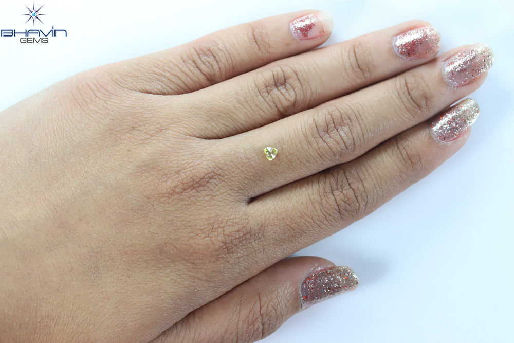 0.22 CT Heart  Diamond,  Vivid Yellow  Color, Clarity SI2
