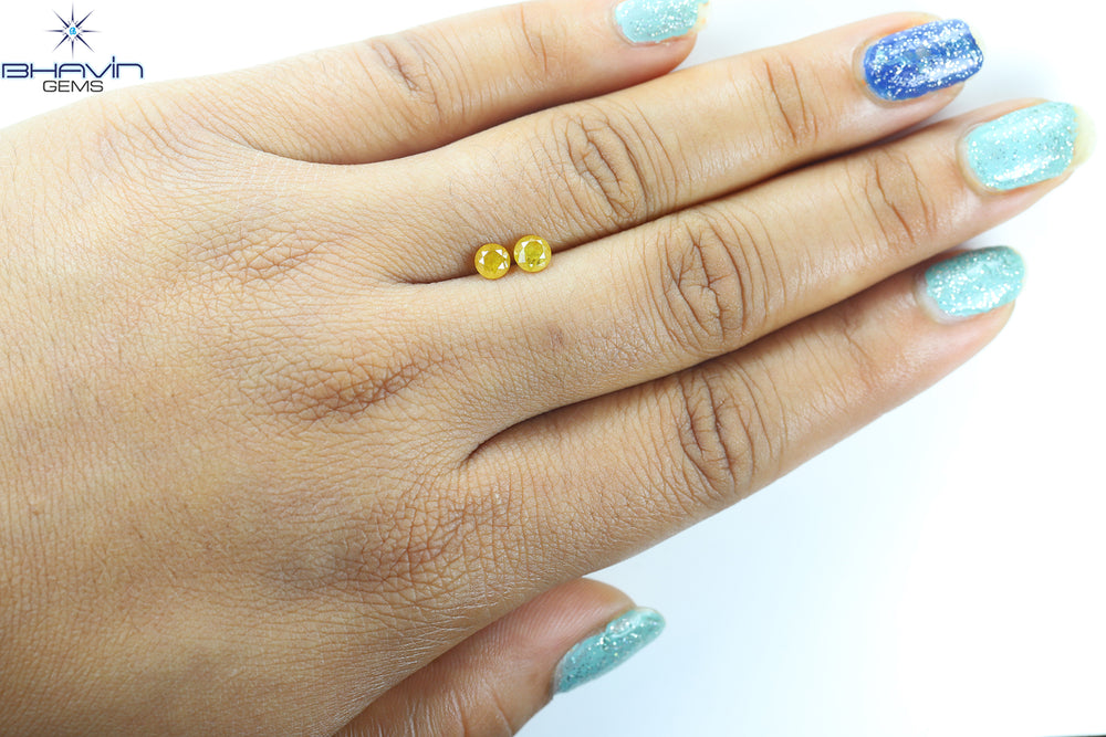 0.82 CT/2 PCS, Round Diamond, Yellow Diamond , I3 Clarity