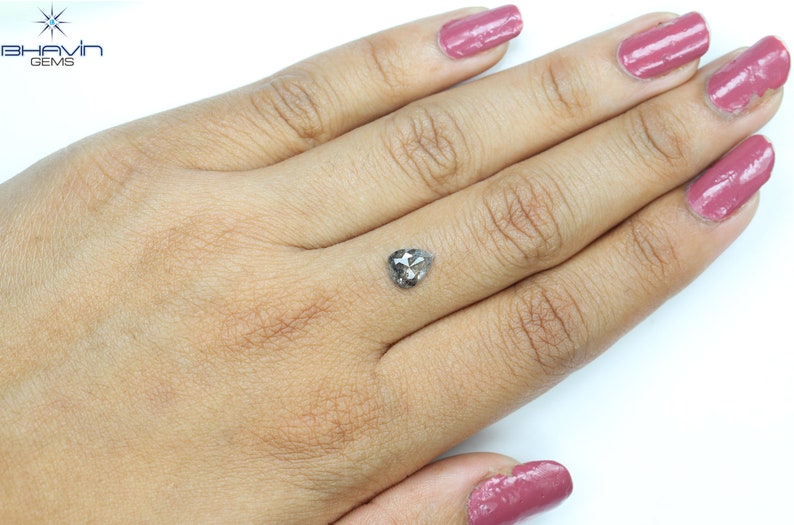 0.76 CT Pear Shape Natural Diamond Salt And pepper Color I3 Clarity (7.57 MM)