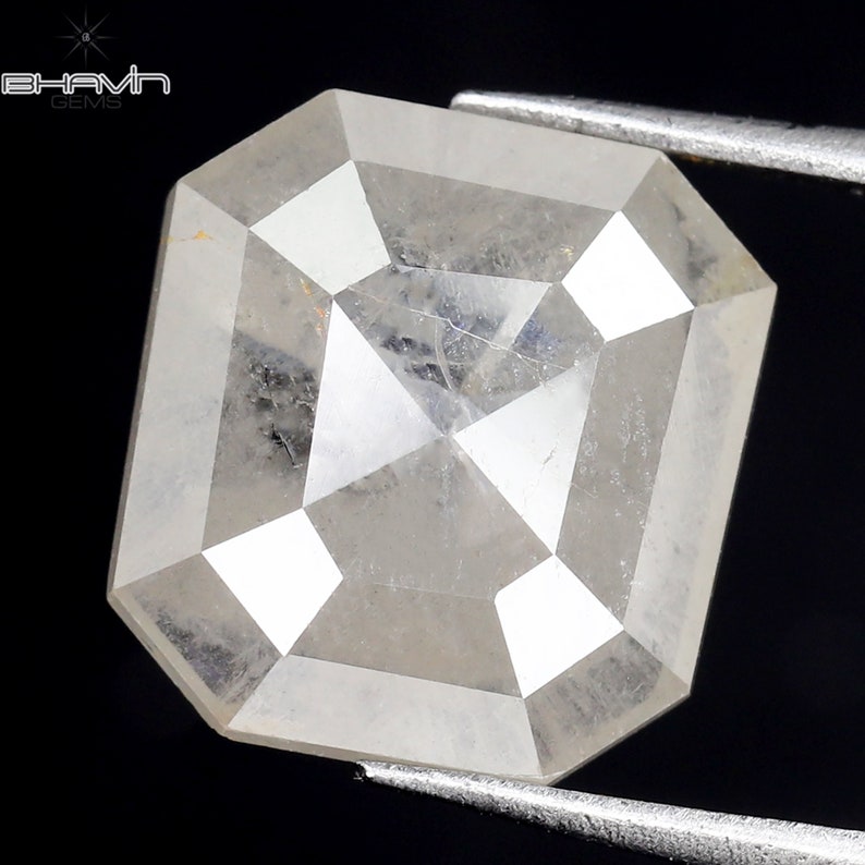 2.14 CT Square Emerald Diamond White Diamond Clarity I3 (8.41 MM)