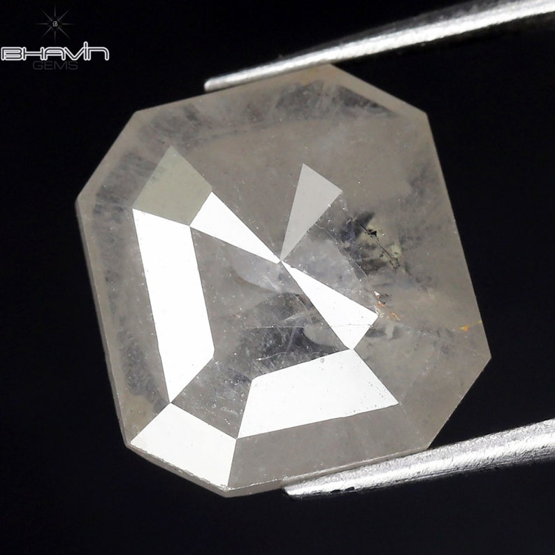 2.14 CT Square Emerald Diamond White Diamond Clarity I3 (8.41 MM)