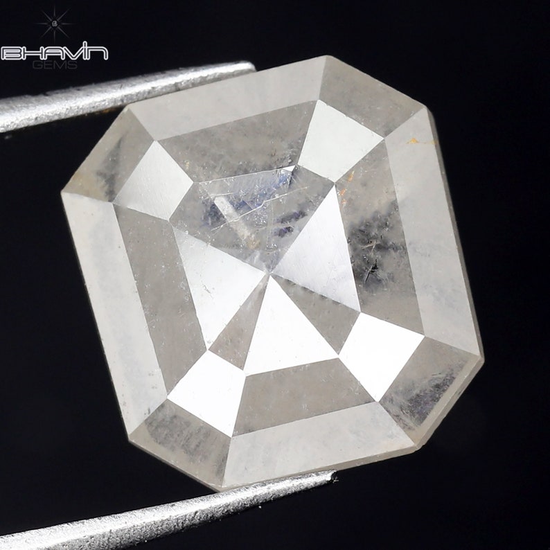 2.14 CT Square Emerald Diamond White Diamond Clarity I3 (8.41 MM)