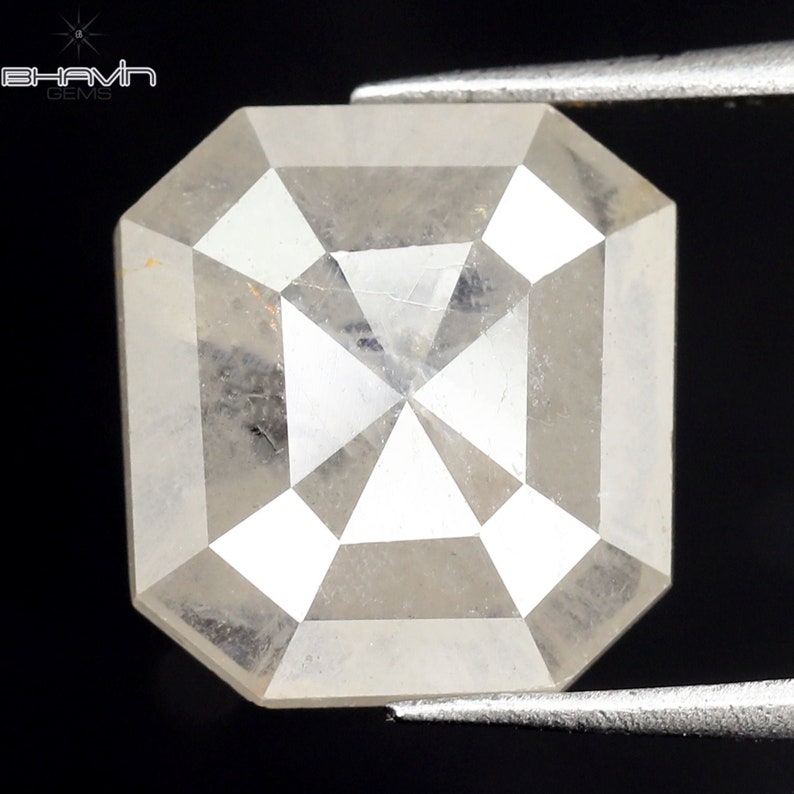 2.14 CT スクエア エメラルド ダイヤモンド ホワイト ダイヤモンド クラリティ I3 (8.41 MM)