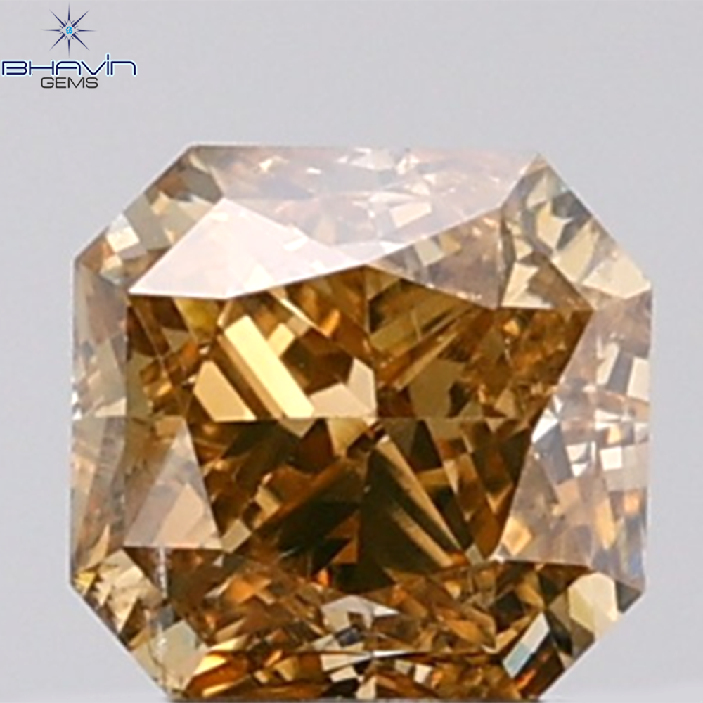 0.12 CT トライアングル シェイプ ナチュラル ダイヤモンド グリーン カラー SI2 クラリティ (3.44 MM)