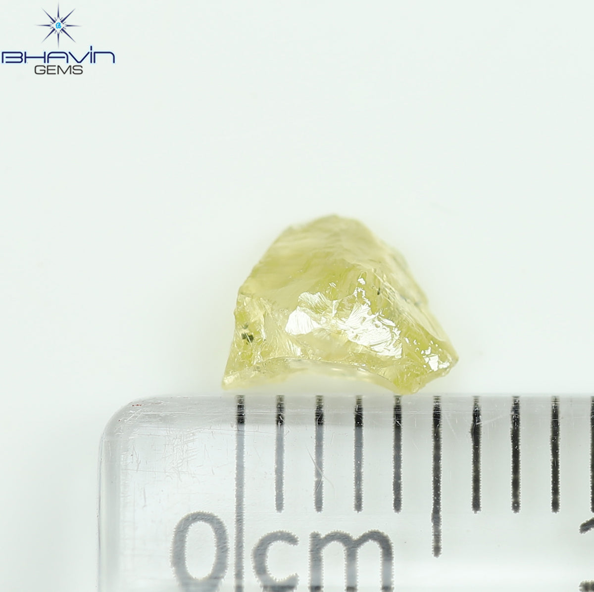 0.46 CT Natural Rough Diamond Parrot Green Color Clarity VS (6.10 MM)