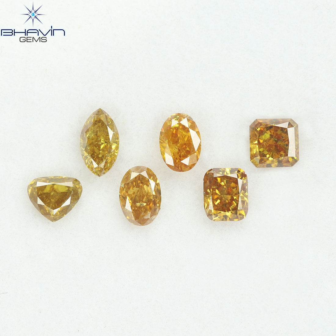 0.34 CT ハートシェイプ ナチュラル ダイヤモンド オレンジ色 VS1 クラリティ (4.59 MM)