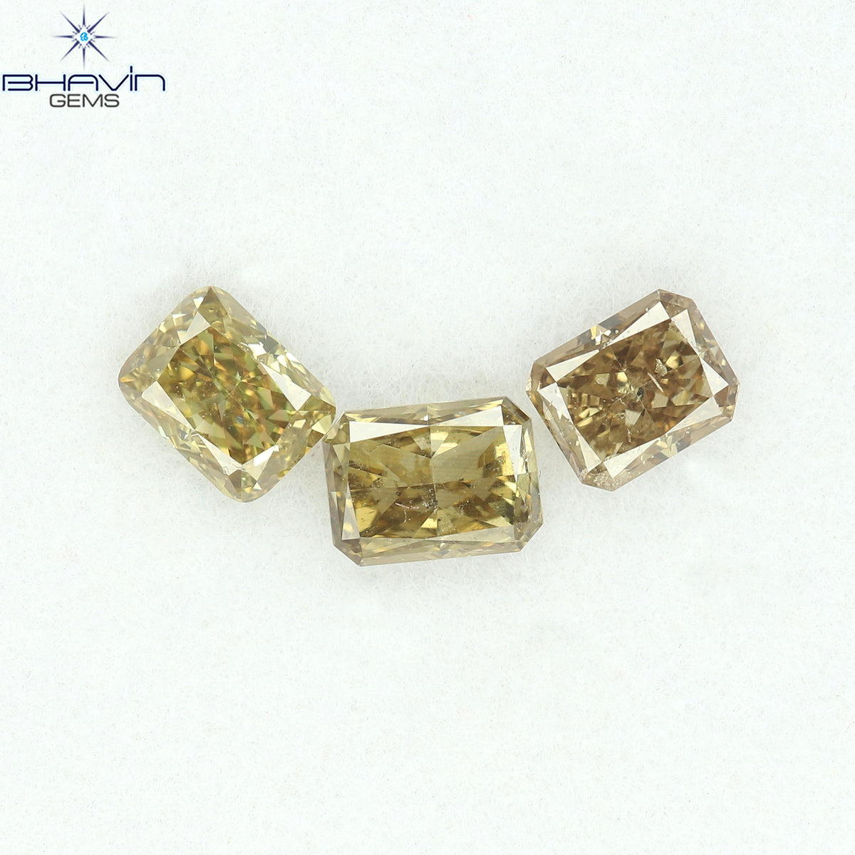 0.86 CT/3 Pcs Natural Mix Diamond Brown Color Clarity SI (4.50 MM)