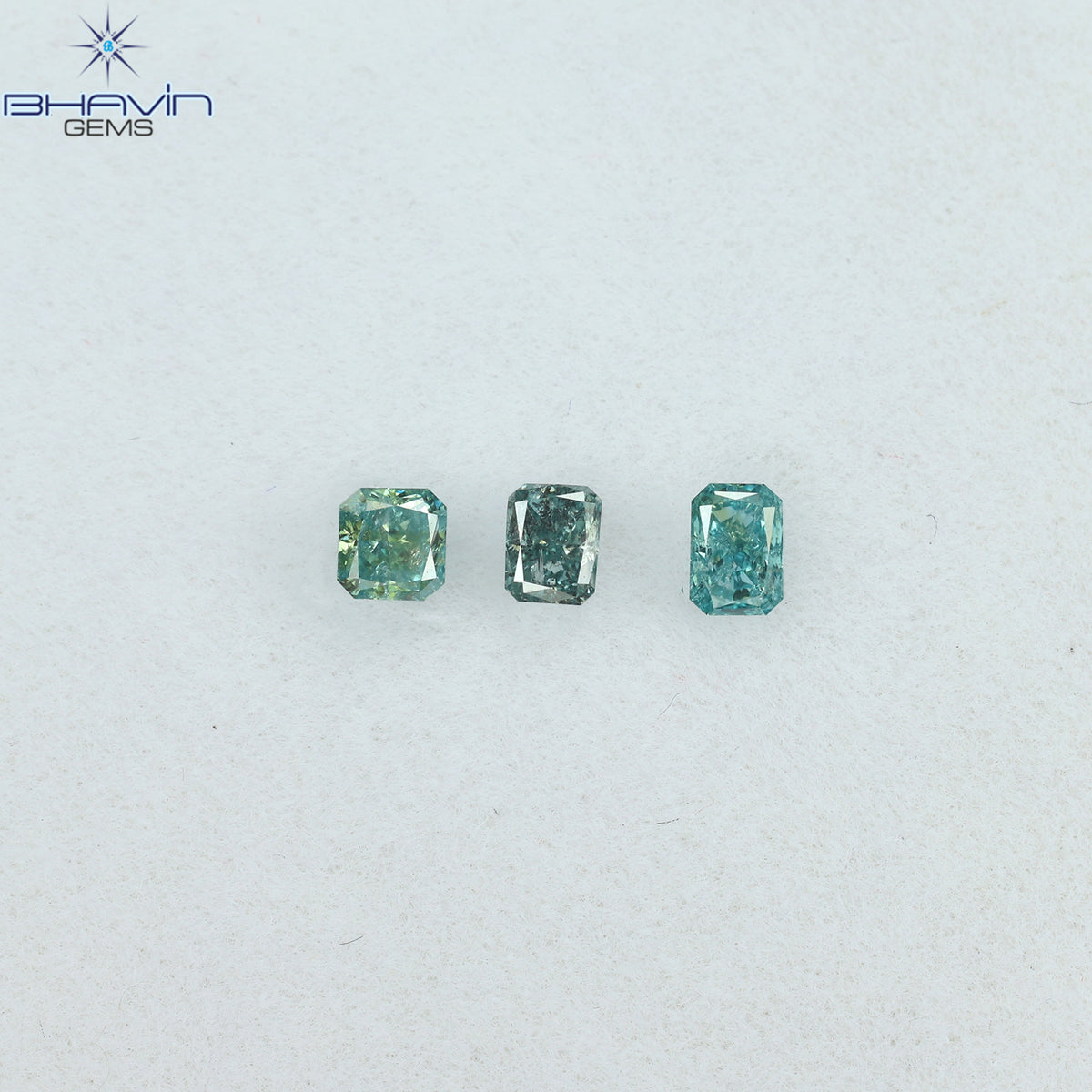 0.29 CT/3 Pcs Radiant Diamond Blue Color Natural Diamond Clarity SI2 (3.18 MM)