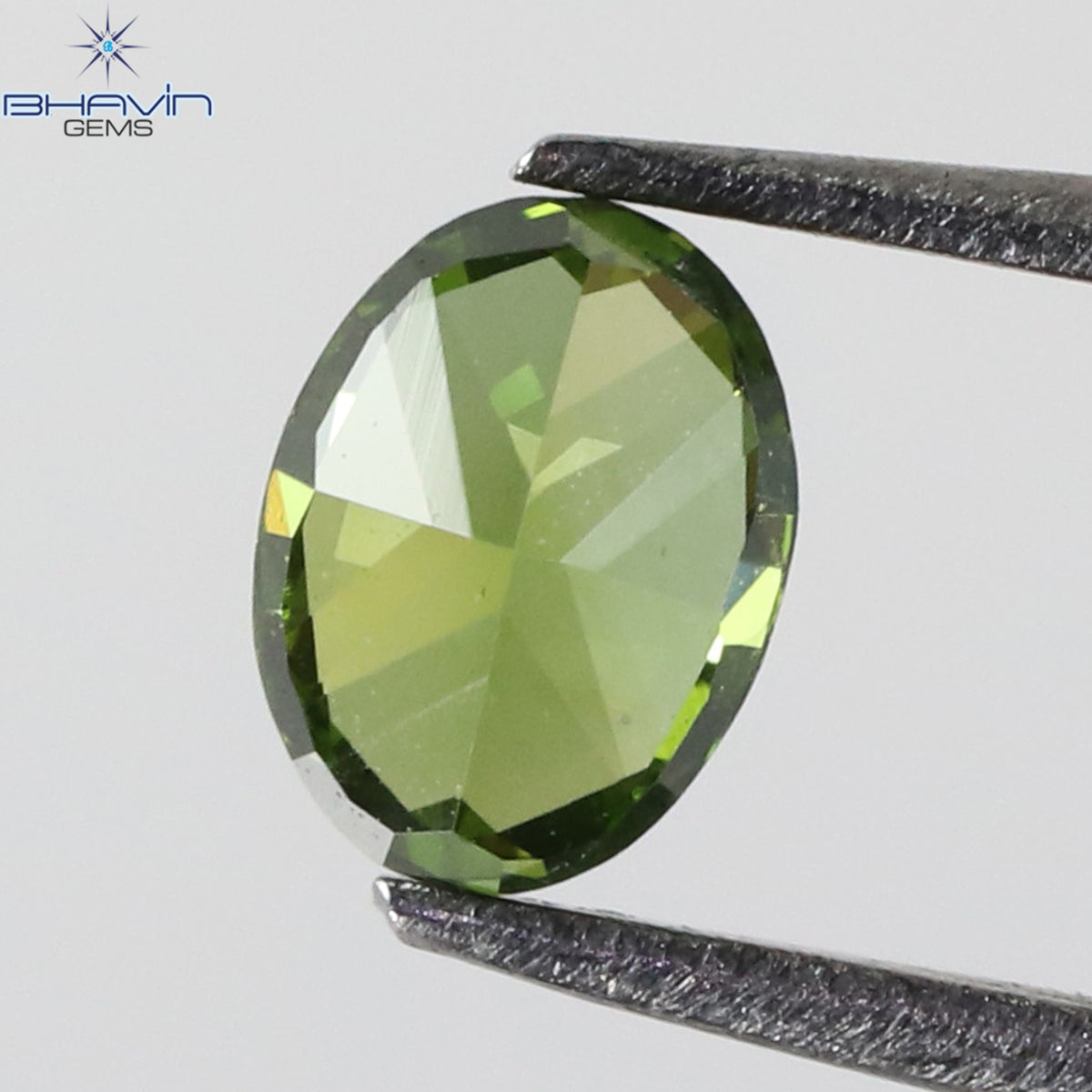 0.15 CT オーバル シェイプ ナチュラル ダイヤモンド グリーン カラー SI1 クラリティ (3.73 MM)