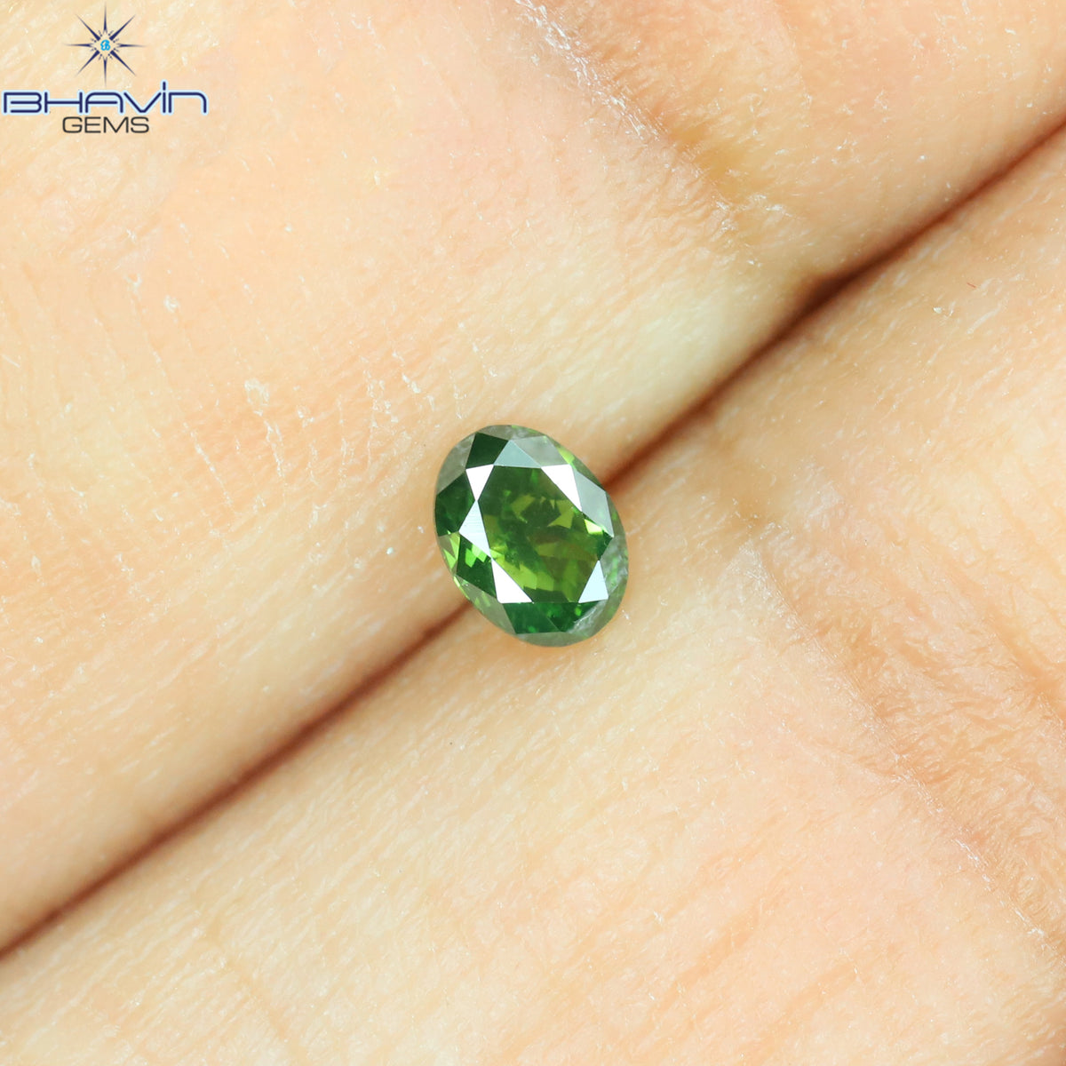 0.15 CT オーバル シェイプ ナチュラル ダイヤモンド グリーン カラー SI1 クラリティ (3.73 MM)
