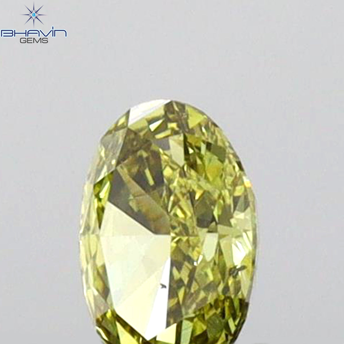 0.18 CT オーバルシェイプ 天然ダイヤモンド グリーンカラー SI1 クラリティ (4.21 MM)