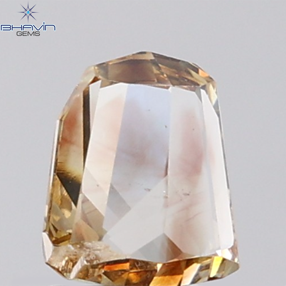 0.12 CT トライアングル シェイプ ナチュラル ダイヤモンド グリーン カラー SI2 クラリティ (3.44 MM)