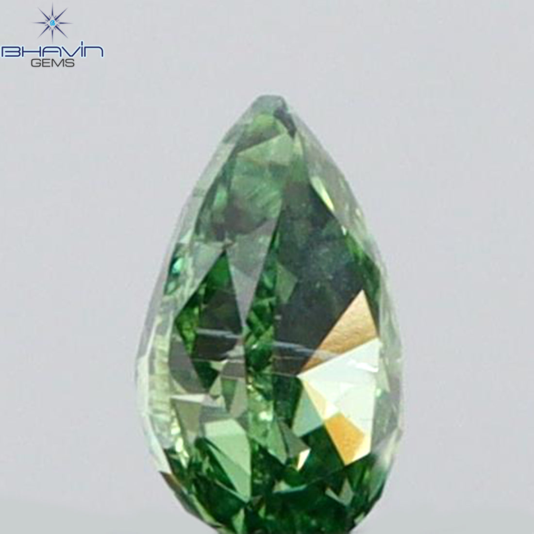 0.23 CT ペアシェイプ ナチュラル ダイヤモンド グリーン カラー I2 クラリティ (6.27 MM)