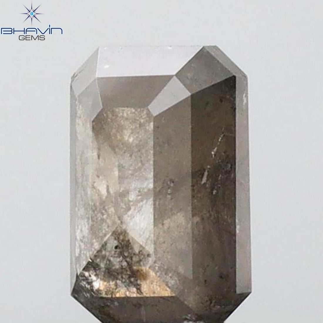 0.68 CT エメラルドシェイプ 天然ダイヤモンド ソルト＆ペッパーカラー I3 クラリティ (5.72 MM)