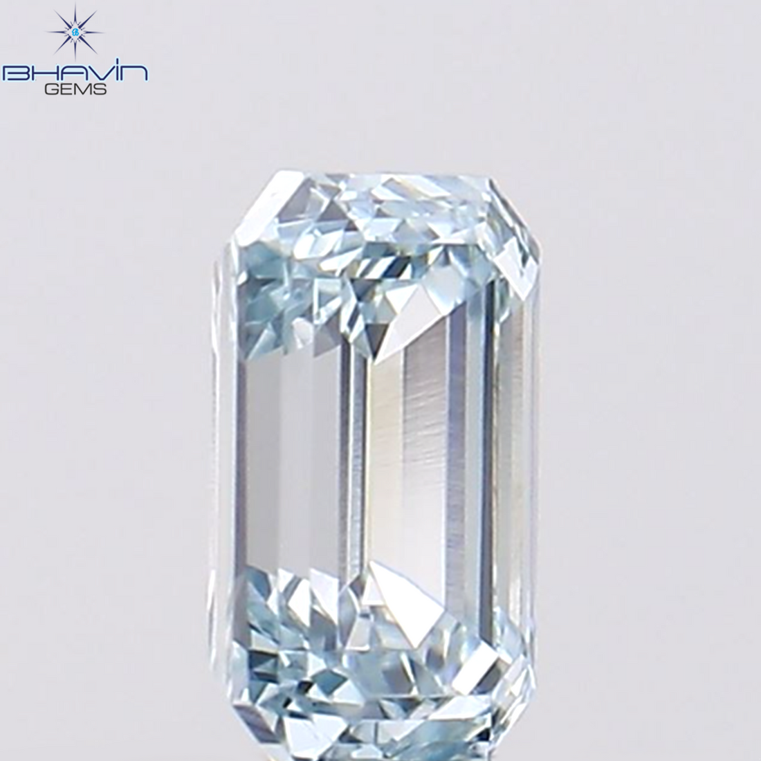 0.49 CT Natural Emerald Diamond Enhanced Greenish Blue Color Clarity VS1 (5.32 MM)