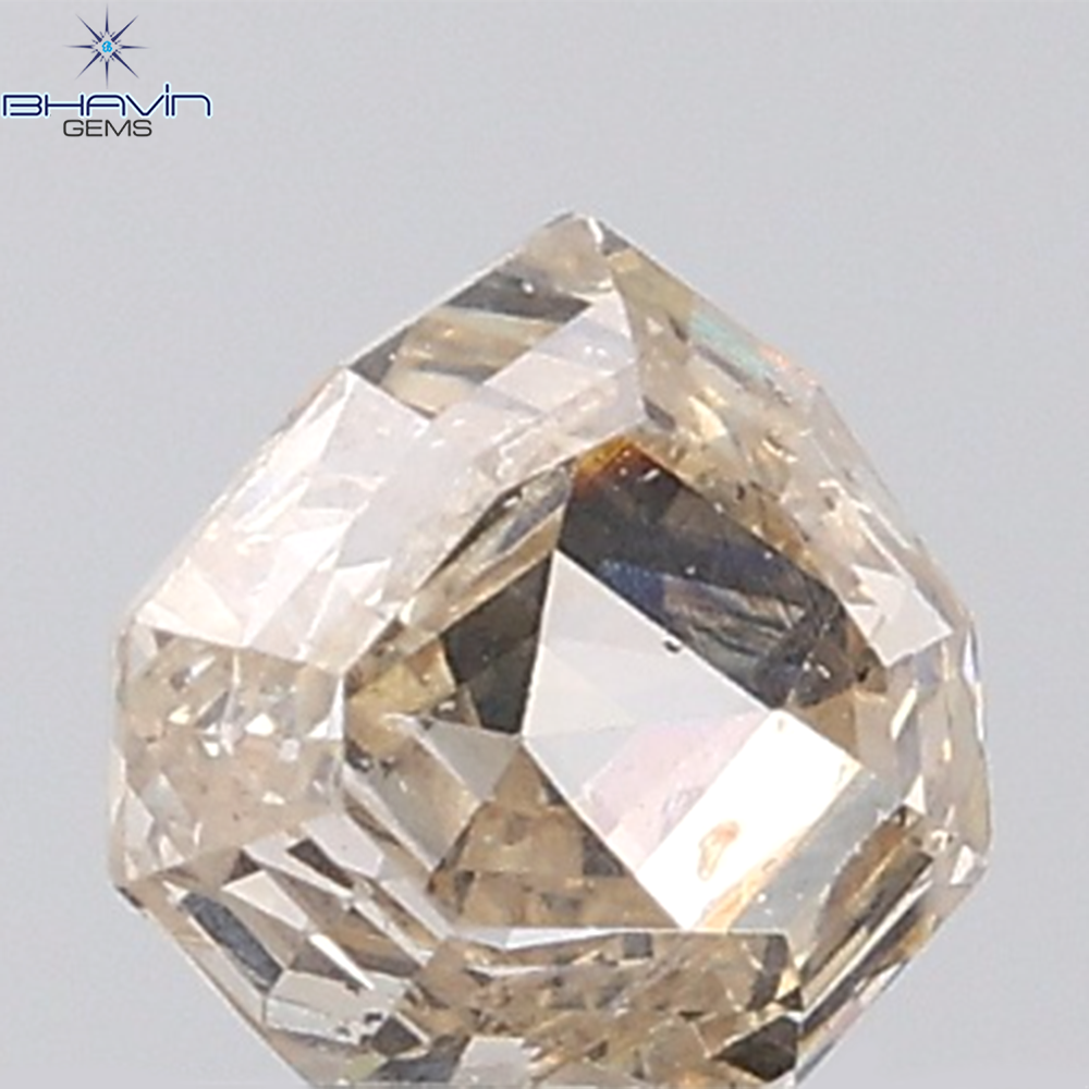0.12 CT トライアングル シェイプ ナチュラル ダイヤモンド グリーン カラー SI2 クラリティ (3.44 MM)