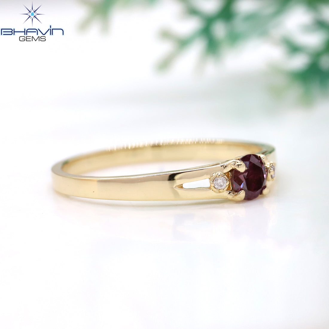 Natural Fancy Pink Diamond Three-Stone Gold Ring