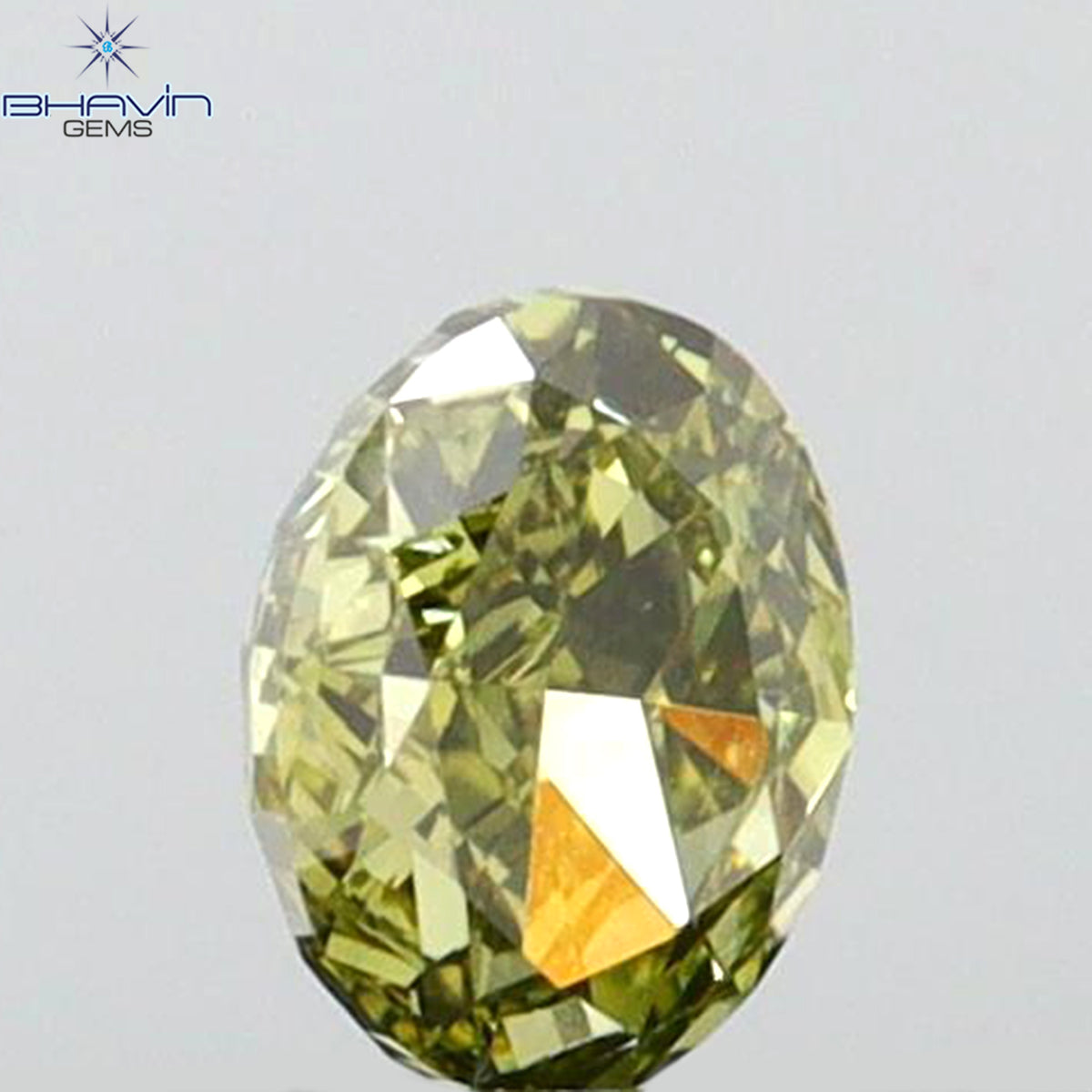 0.18 CT オーバルシェイプ 天然ダイヤモンド グリーン (カメレオン) カラー VS2 クラリティ (3.88 MM)