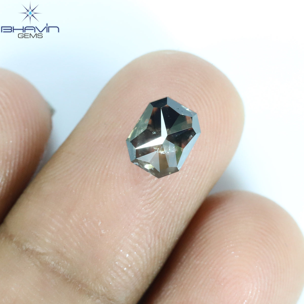 4.72 CT、ヘキサゴン ダイヤモンド、ソルト アンド ペッパー カラー、クラリティ I3
