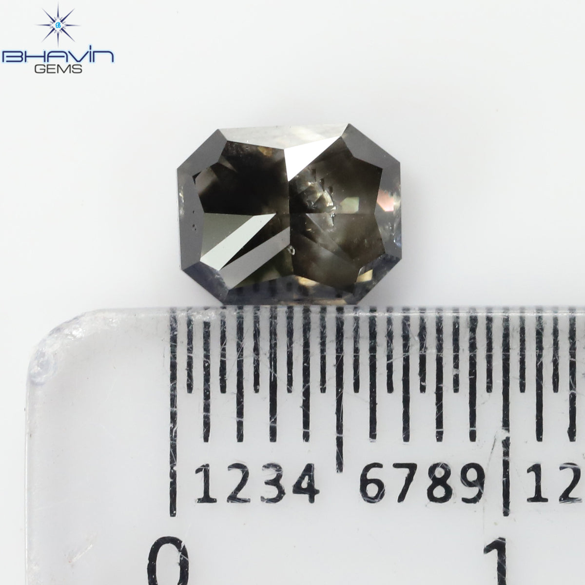 4.72 CT、ヘキサゴン ダイヤモンド、ソルト アンド ペッパー カラー、クラリティ I3