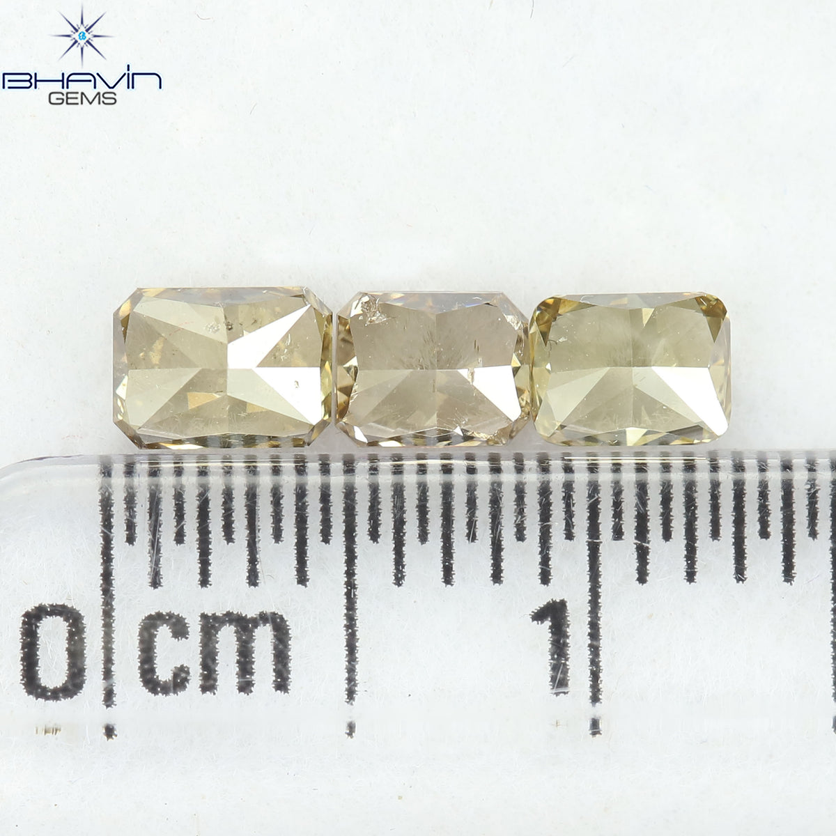 0.86 CT/3 Pcs Natural Mix Diamond Brown Color Clarity SI (4.50 MM)