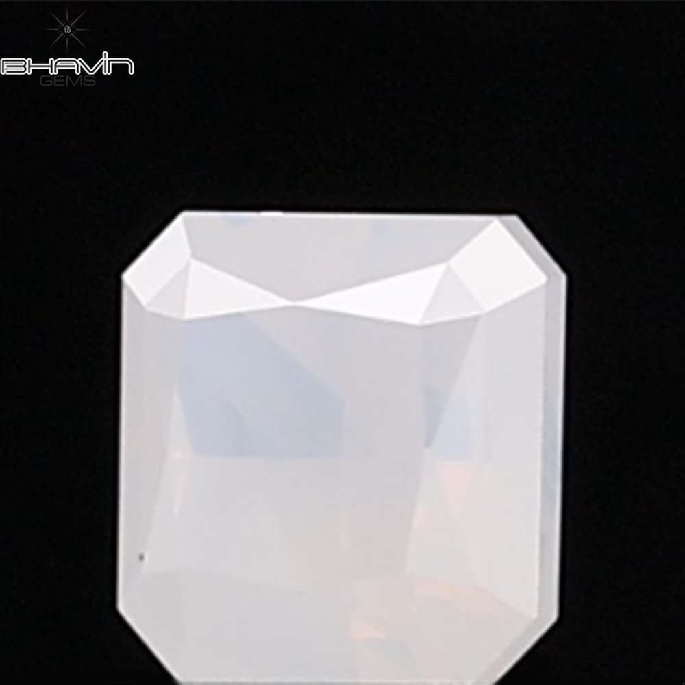 0.41 CT Radiant Natural White Diamond VS1 Clarity (3.82 MM)