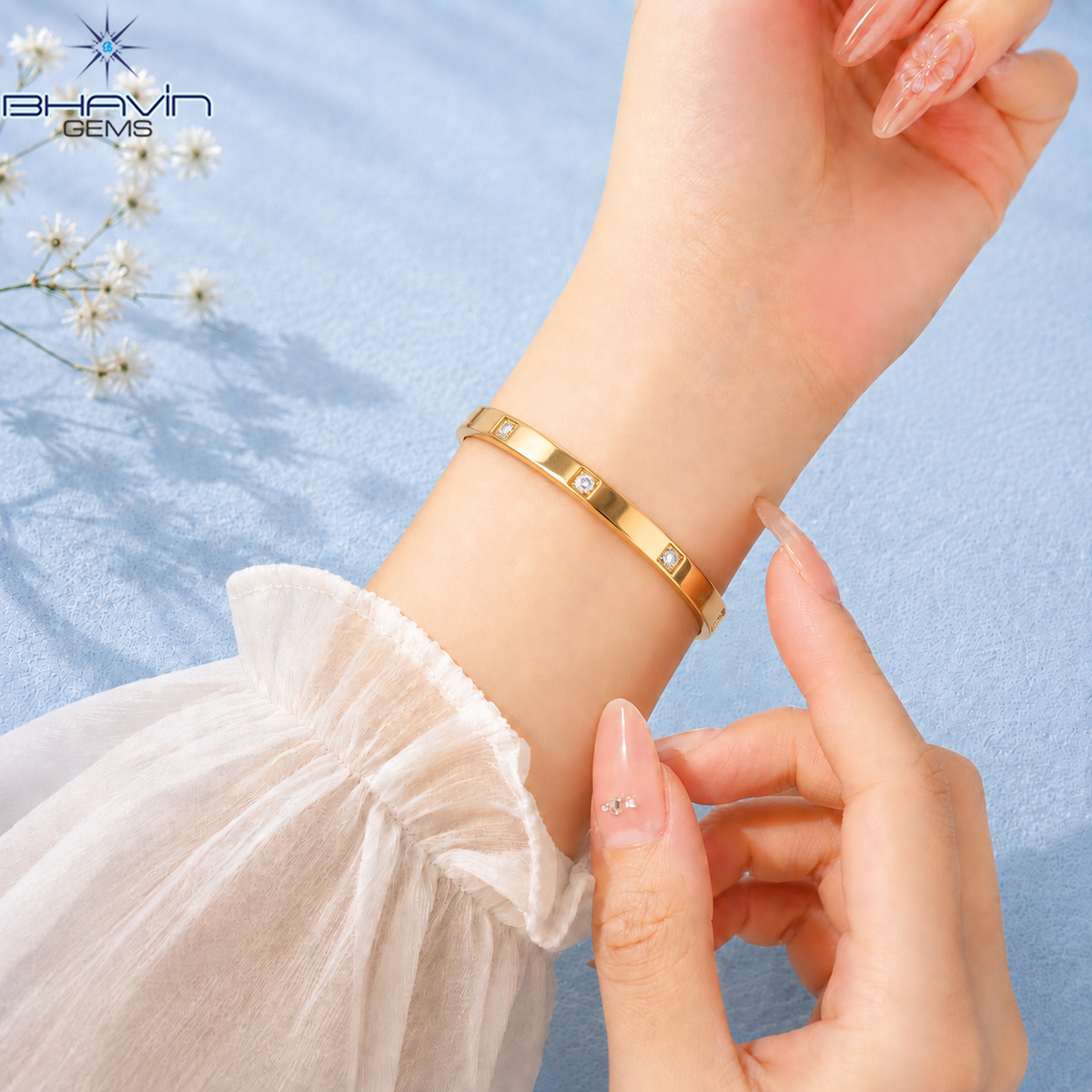 Round Diamond Flush Set Sleek Bangle Bracelet