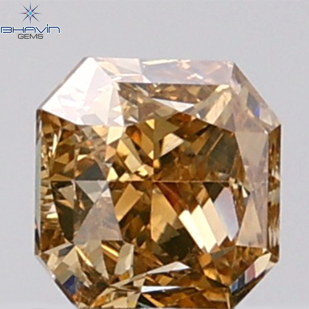 0.12 CT トライアングル シェイプ ナチュラル ダイヤモンド グリーン カラー SI2 クラリティ (3.44 MM)