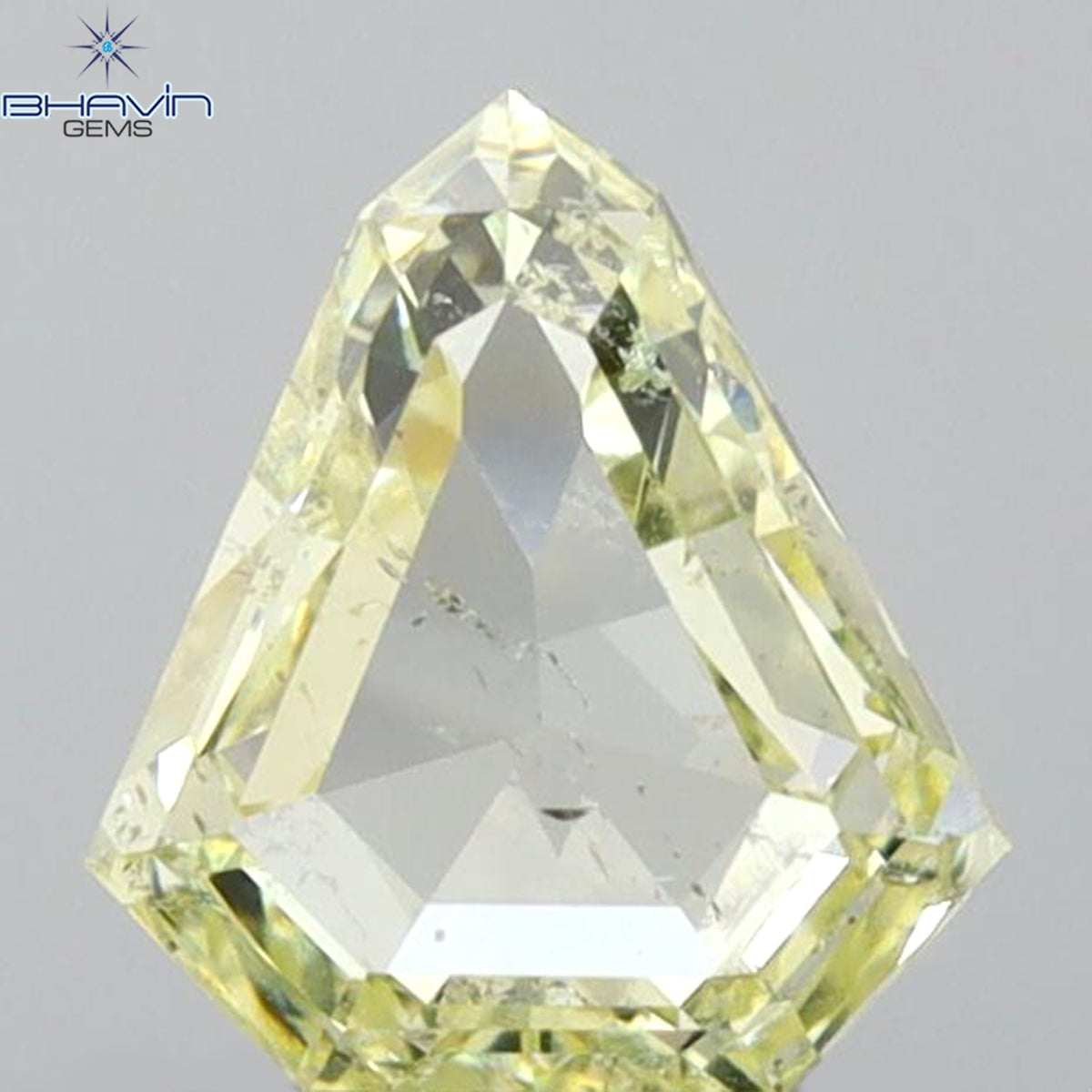 0.12 CT トライアングル シェイプ ナチュラル ダイヤモンド グリーン カラー SI2 クラリティ (3.44 MM)