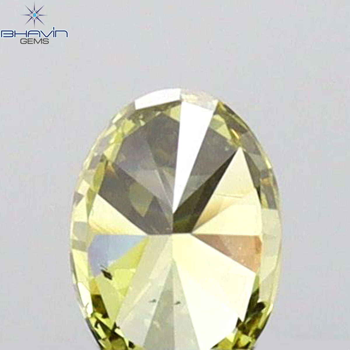 0.18 CT オーバルシェイプ 天然ダイヤモンド グリーンカラー SI1 クラリティ (4.21 MM)