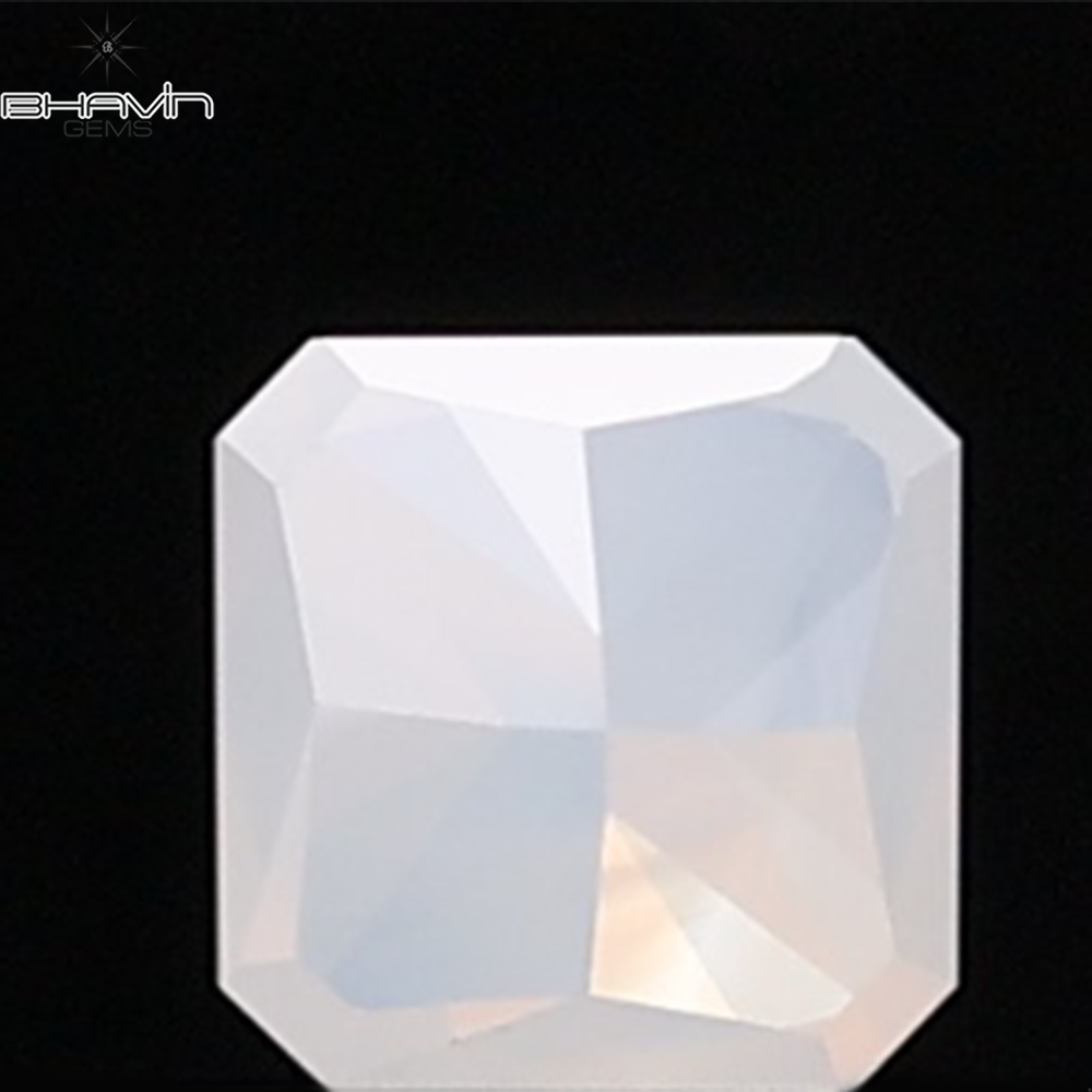 0.41 CT Radiant Natural White Diamond VS1 Clarity (3.82 MM)