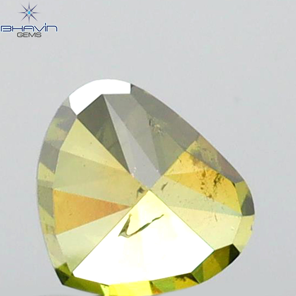 0.24 CT ハート シェイプ ナチュラル ダイヤモンド グリーン カラー SI1 クラリティ (4.11 MM)