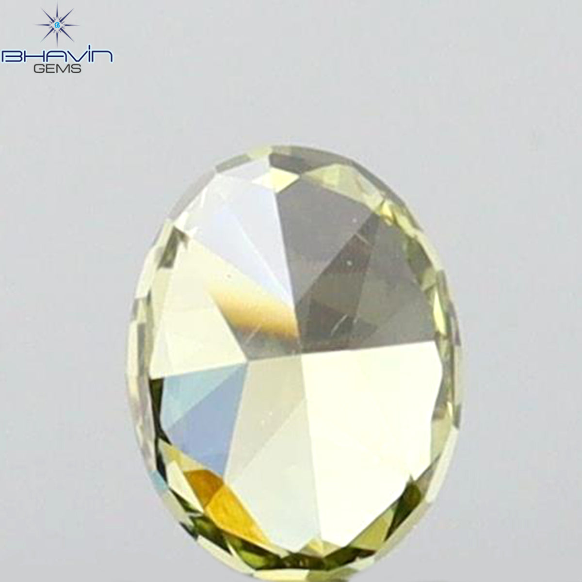 0.18 CT オーバルシェイプ 天然ダイヤモンド グリーン (カメレオン) カラー VS2 クラリティ (3.88 MM)